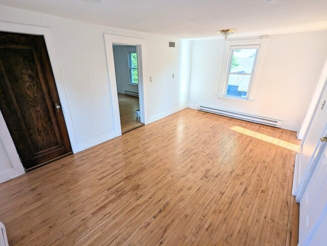 Foto del edificio - 423 Fillmore St NE
