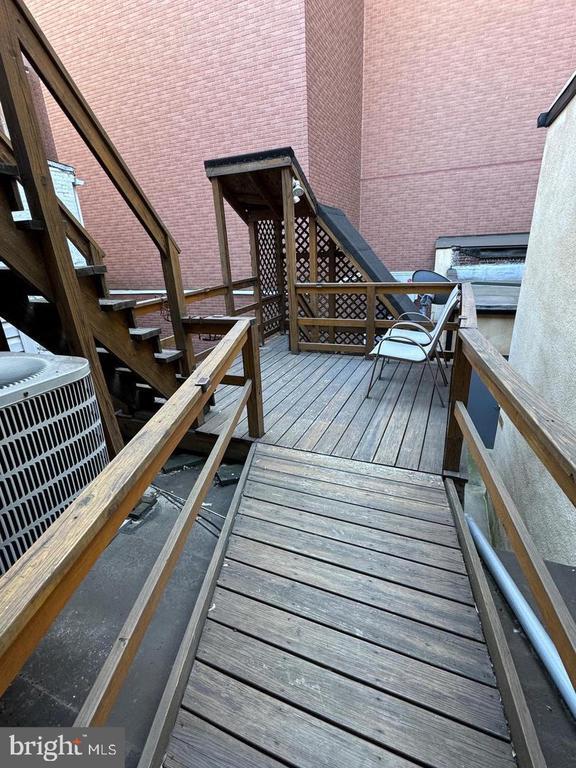 Foto principal - 1637 Fleet St