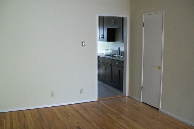 Foto del edificio - 2304 W Oak St
