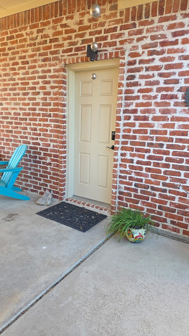 Entrada principal - 12551 Saddle Club Dr