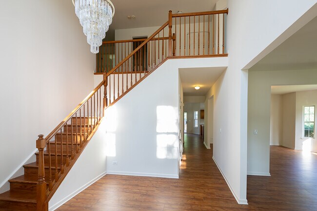 Foto del edificio - 2803 Bluewater Cir