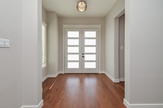 Foto del edificio - 18526 Bridgeway Ln