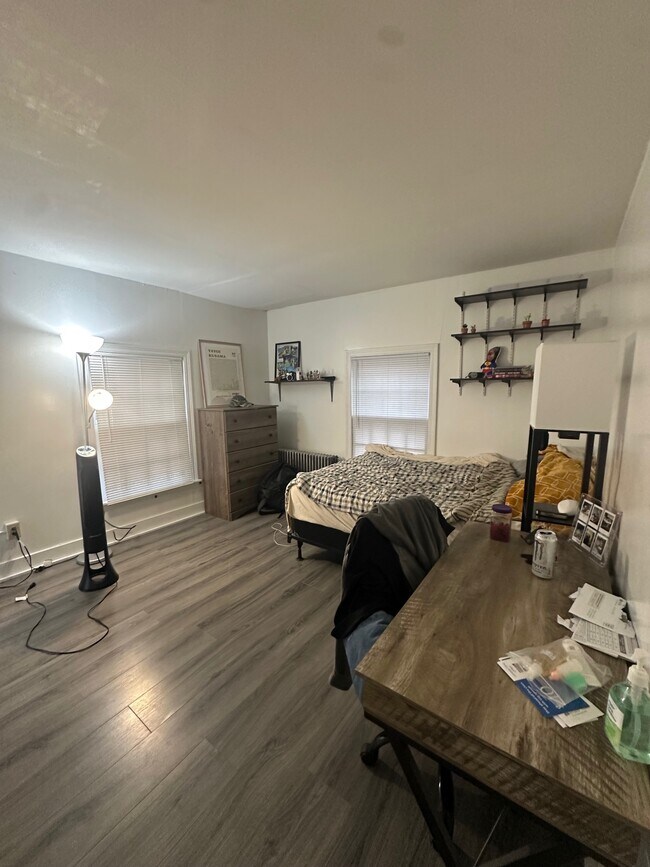 Foto del edificio - 509 E Buffalo St