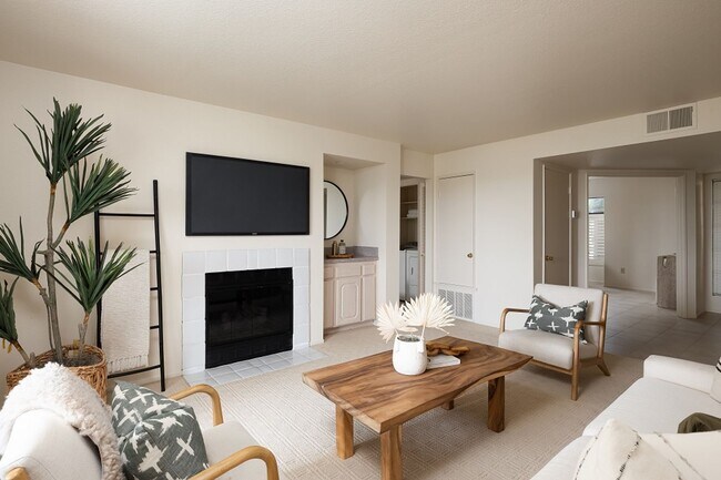 Building Photo - Experience Breathtaking Views from this Se...