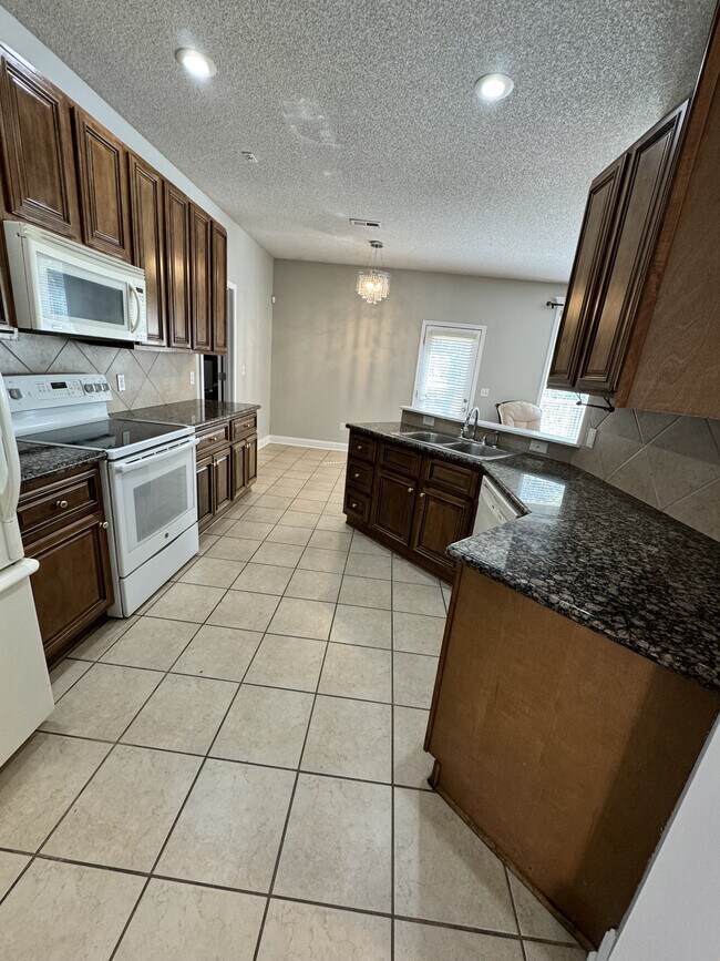 12301 N Shannon Ave, Kansas City, MO 64163 House Rental in Kansas