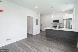 Building Photo - 2623 Christian St
