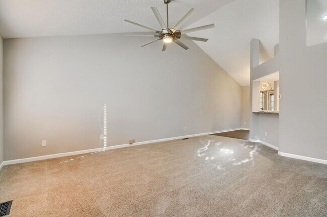 Foto del edificio - 7417 Wisconsin Ct