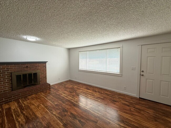 Photo - Mar Lindley Duplex Apartment