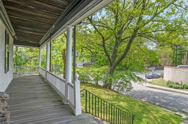 Building Photo - 3 Philbrick Rd