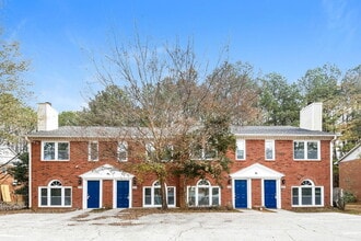 Building Photo - 1305 Sweet Pine Dr