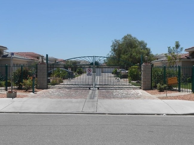 Building Photo - Graciella Court