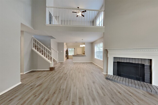 Building Photo - 16819 Kettle Creek Dr