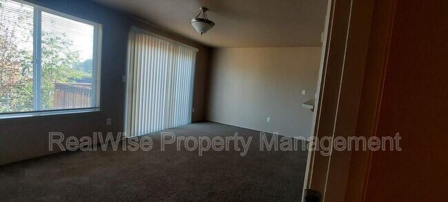 Foto del edificio - 5717 NE 135th Ave