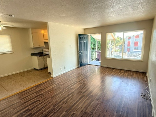 Building Photo - 145 Catron Dr
