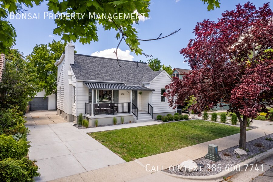 Foto principal - 1874 Lincoln St