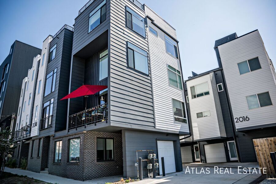 Foto principal - 2 Bed 2.5 Bath Condo in the Heart of LoHi ...