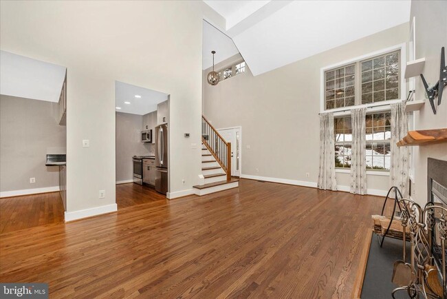 Building Photo - 6976 Meadowpoint Terrace