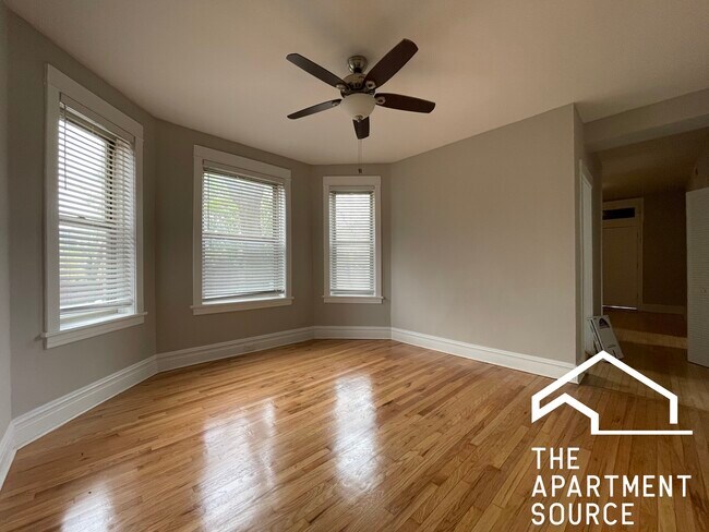 Foto del edificio - 2515 N Kilbourn Ave