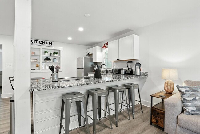 Foto del edificio - 175 Sherwood Dr