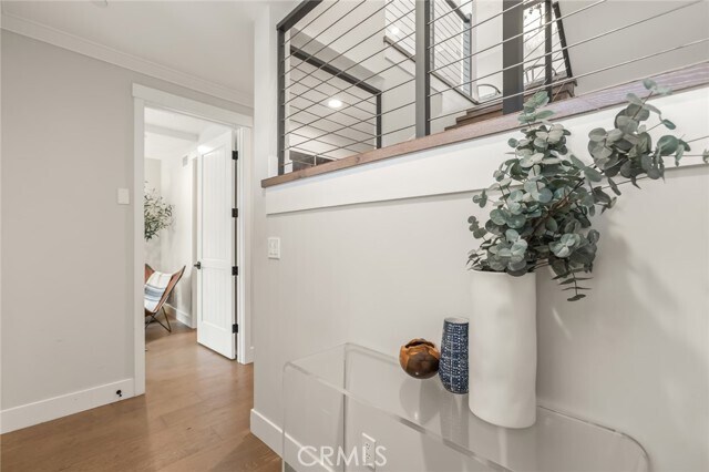 Building Photo - 204 S Helberta Ave