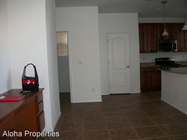 Building Photo - 3 br, 3 bath House - 10438 Poplar Park Ave.