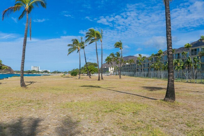 Foto del edificio - 85-175-175 Farrington Hwy