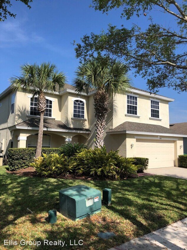 Foto principal - 5 br, 3.5 bath House - 840 Lake Biscayne Way