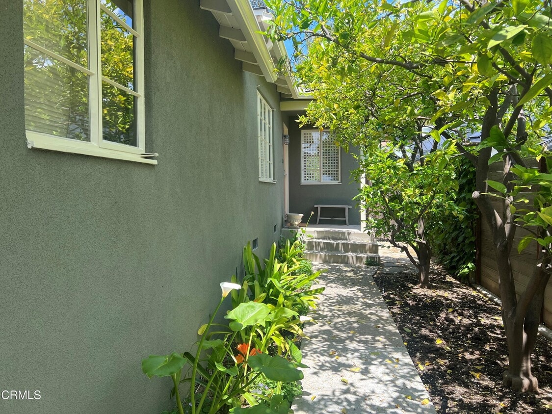 Primary Photo - 4321 Finley Ave