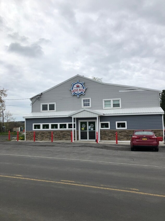 Primary Photo - 1115 Old Rte 31