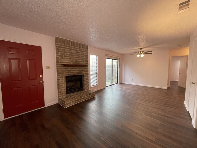 Building Photo - 12900 Hymeadow Dr #A, Austin, Texas 78729