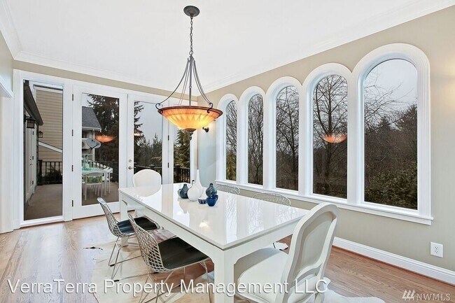 Foto del edificio - 3 br, 2 bath House - 2702 4th Ave W