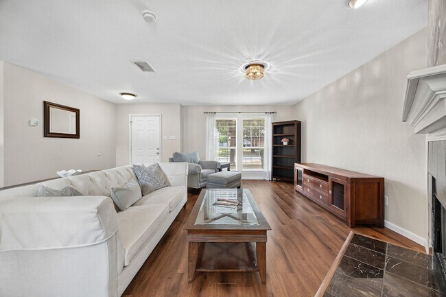 Foto del edificio - 3612 Truman St
