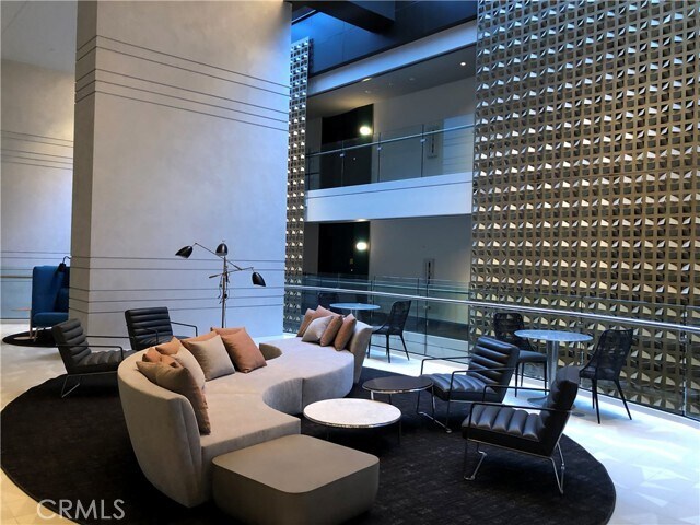 Foto del edificio - 400 S Broadway