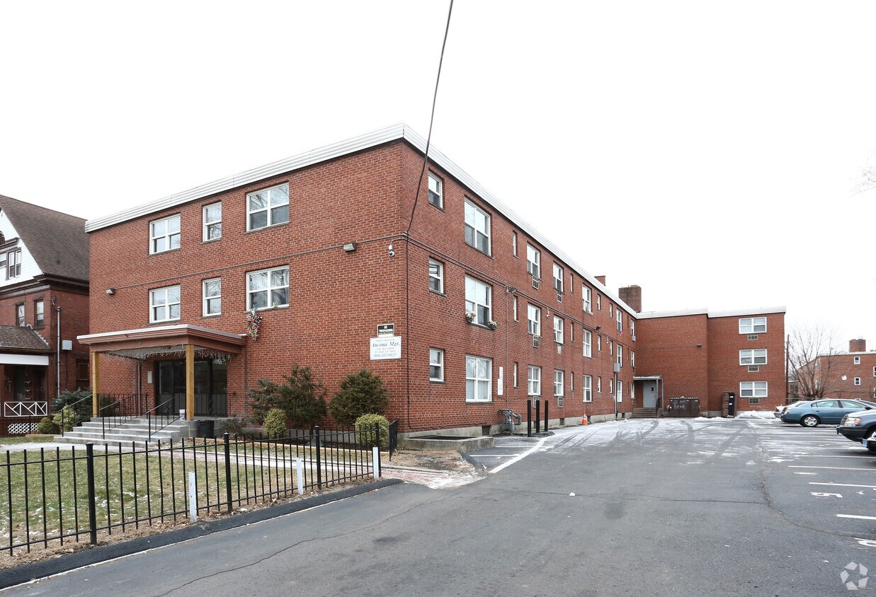 39 Imlay St, Hartford, CT 06105 Apartments in Hartford, CT