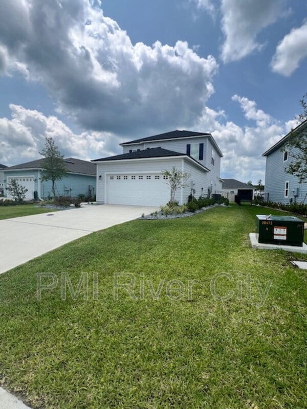 Building Photo - 125 Farmfield Dr
