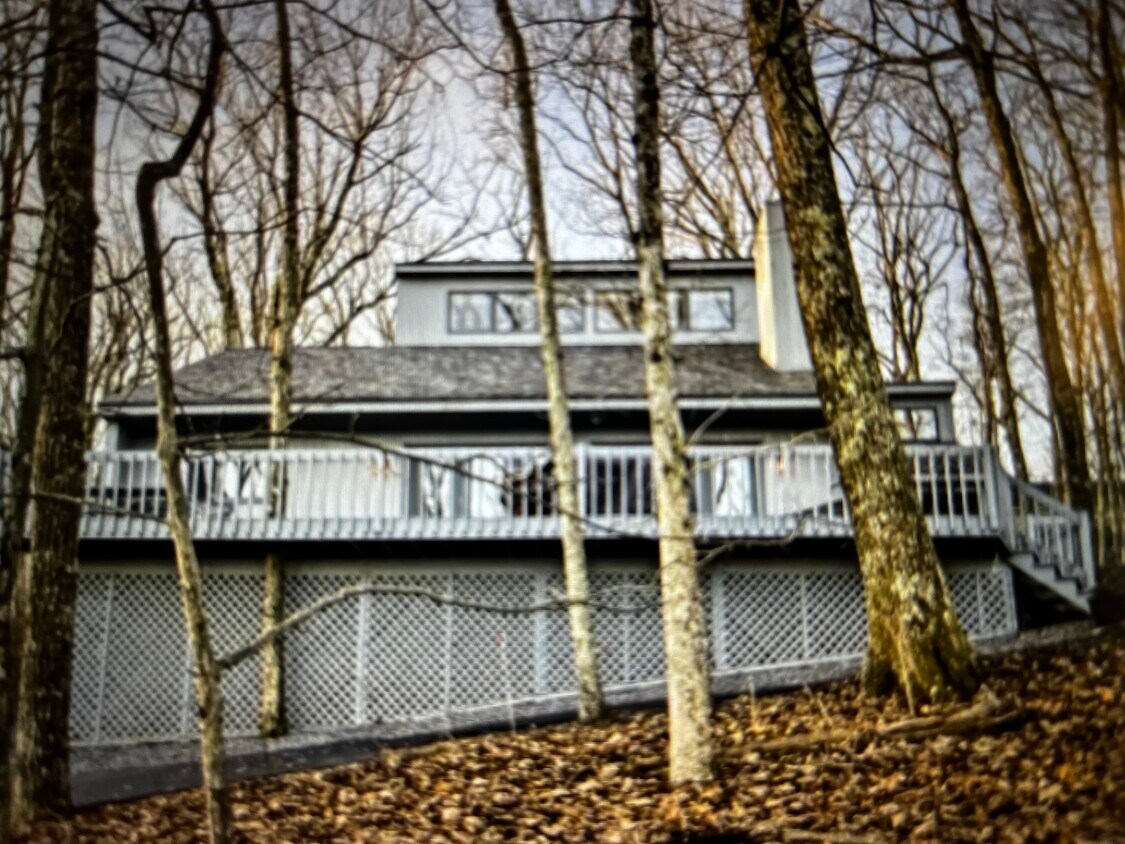 Primary Photo - 436 Blackrock Dr