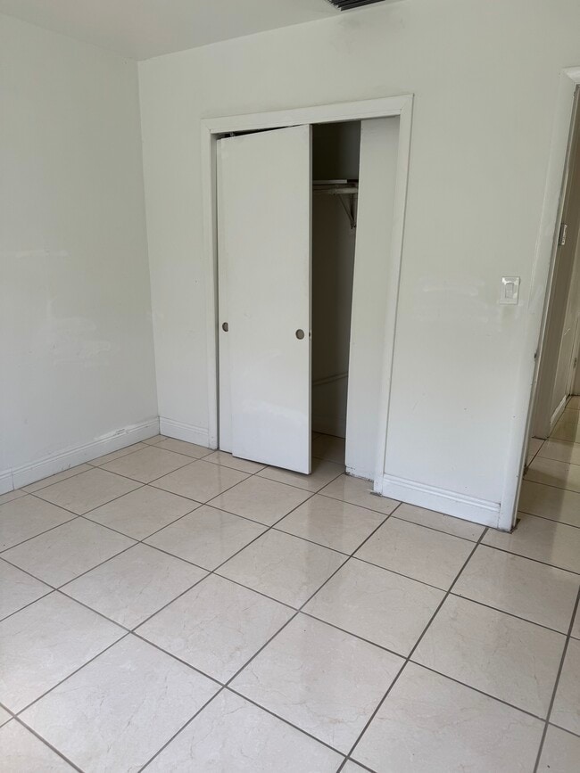 Foto del edificio - 2910 NW 31st St