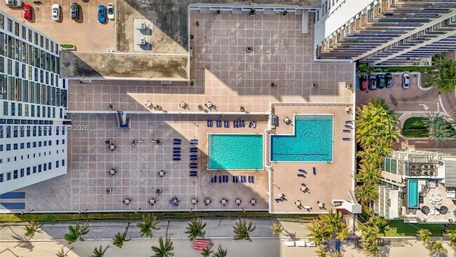 Foto del edificio - 2101 S Ocean Dr