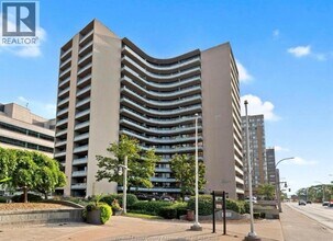 Building Photo - 111 Riverside Dr E