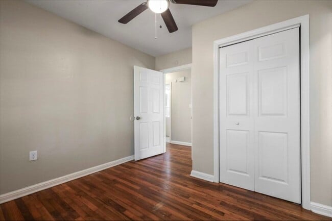 Building Photo - 106 Dixie Dr