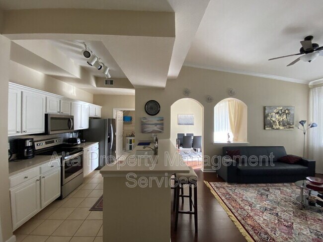 Foto del edificio - 10075 Gate Pkwy N