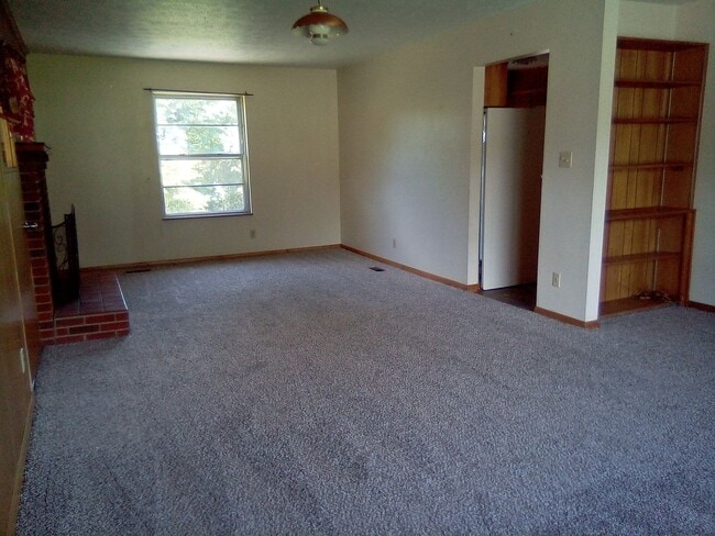 Foto del edificio - Knoxville 37918 - Beautiful 3 bedroom, 1.5 bath, brick rancher - Call Sharon Arnwine (865) 313-7215