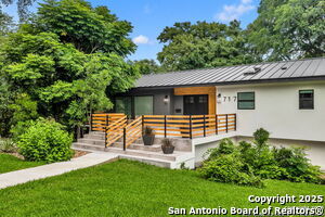 Foto del edificio - 717 Ridgemont Ave