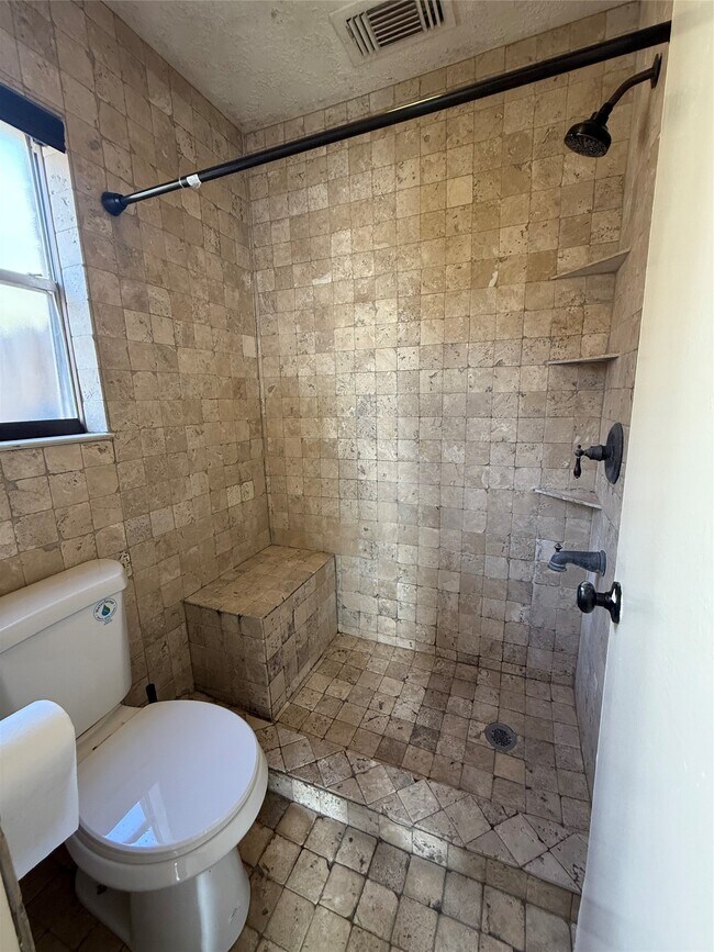 Foto del edificio - 8507 Clover Land Ct