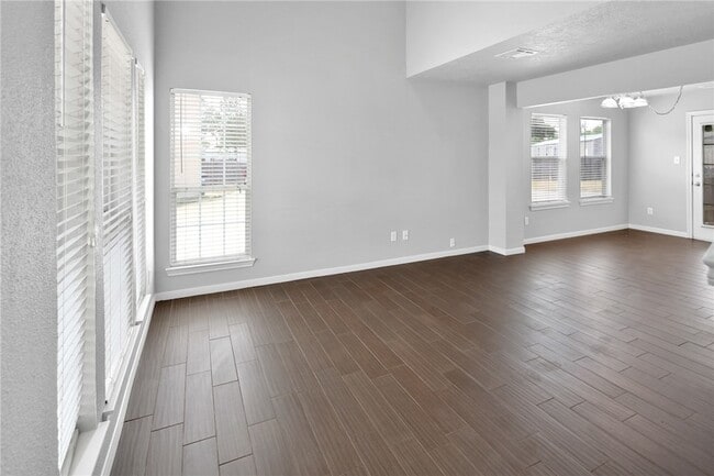 Building Photo - 503 Thornton Ct