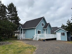 Building Photo - 905 Pacific Surf Ave SW