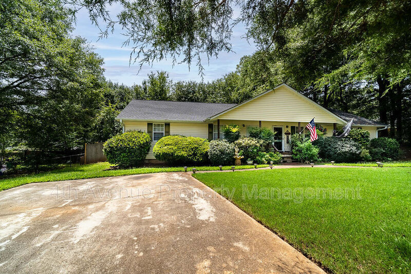 Primary Photo - 1133 Gliding Ln