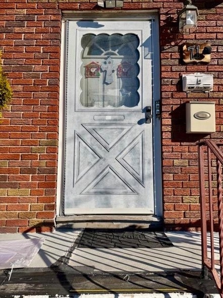 Photo - 71 Linnet St House