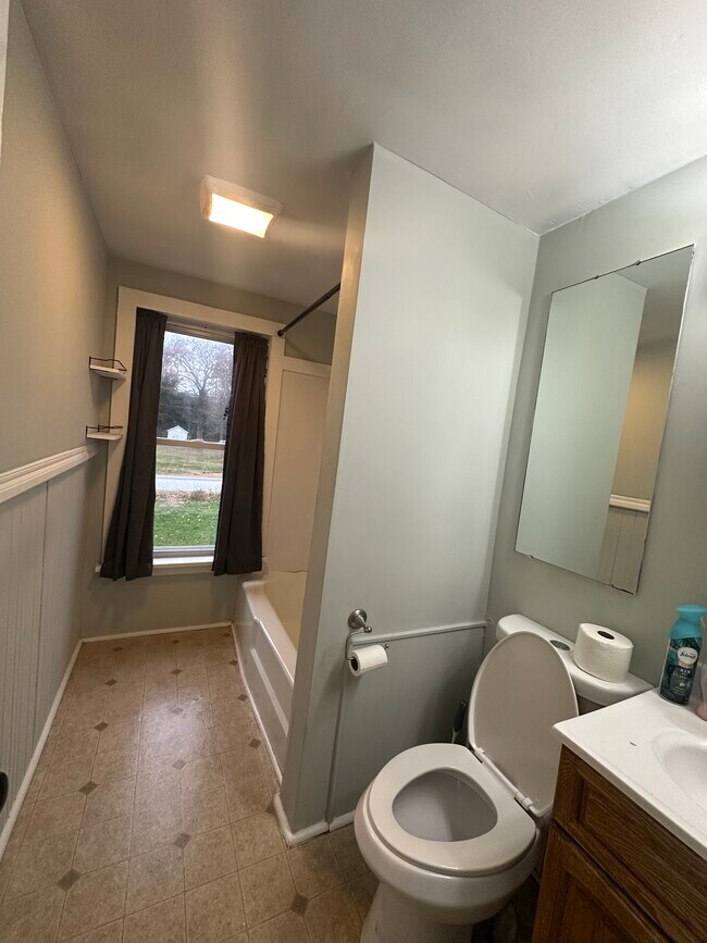 Foto del edificio - 179 Maple Ave