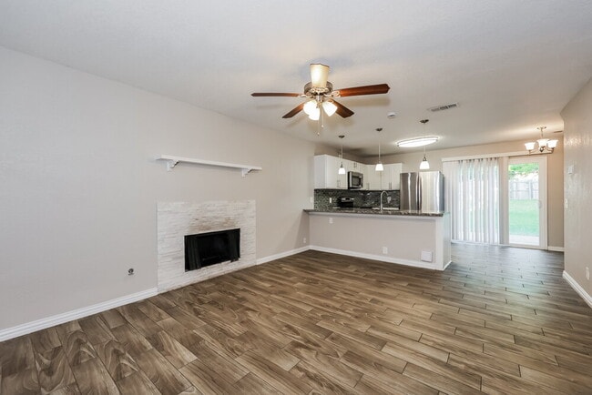 Building Photo - 1820 Berkley Dr